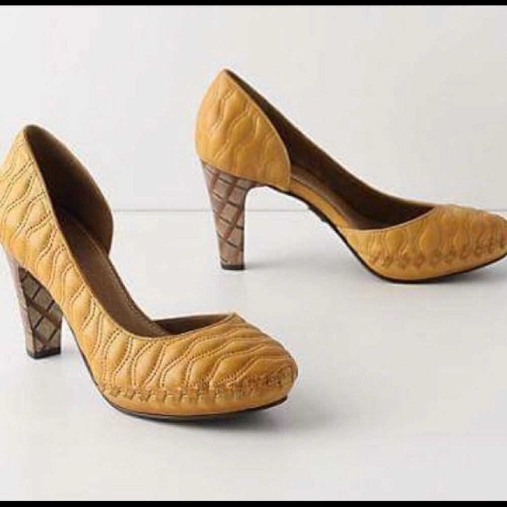 Anthropologie Schuler & Sons Waving Grains Heels 9